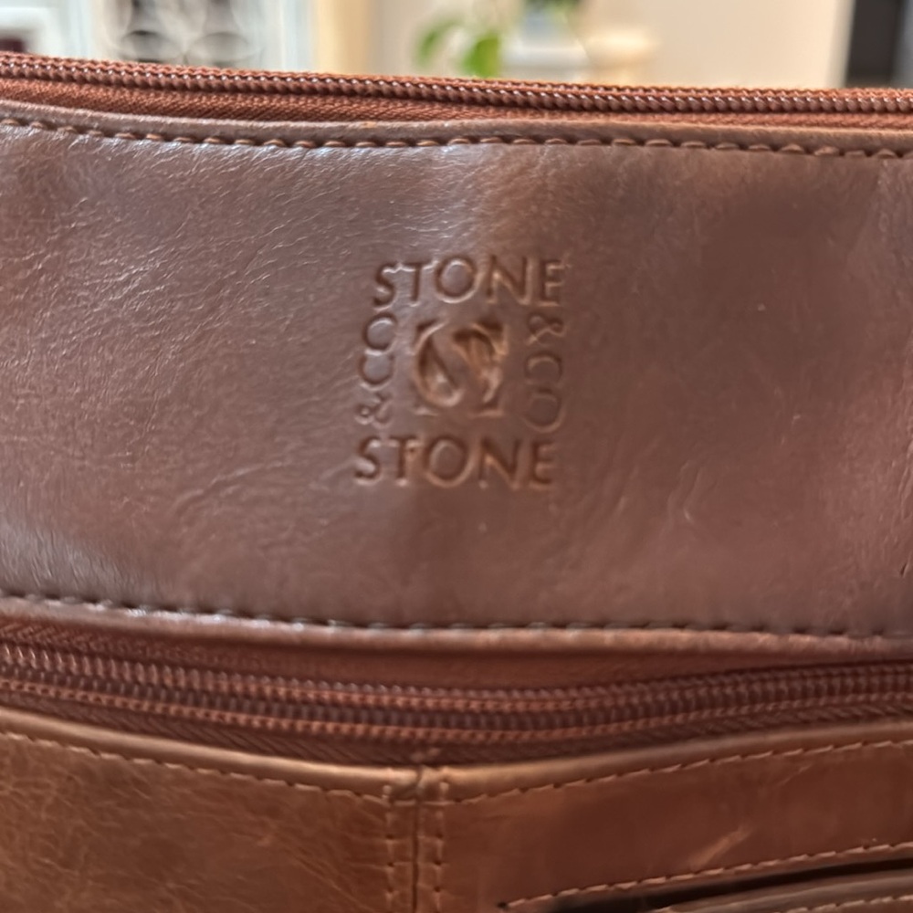 Stone And  Leather Brown Leather Crossbody Bag - Picture 3 of 16